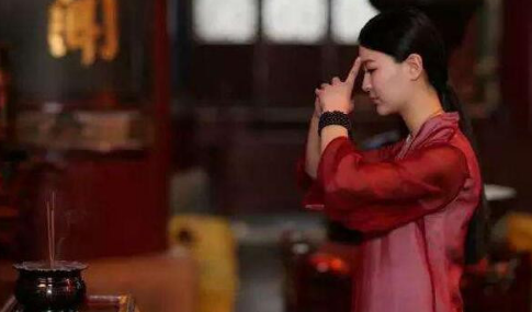 女人不要经常去寺庙有什么说法