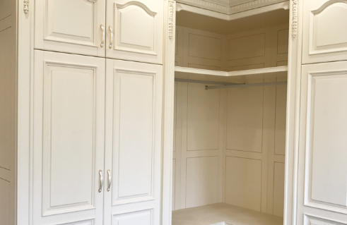 衣柜门用烤漆还是免漆