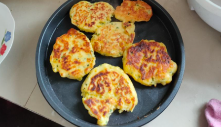 电饼铛外壳有电是咋回事