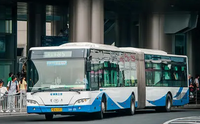 2022武汉春节期间公交车正常运行吗