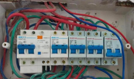 洗澡时漏电会死吗