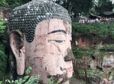 乐山大佛爬山还是坐船好