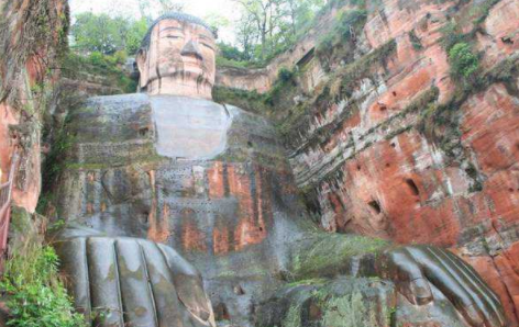 乐山大佛爬山还是坐船好