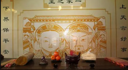 2022过年给灶王爷磕几个头