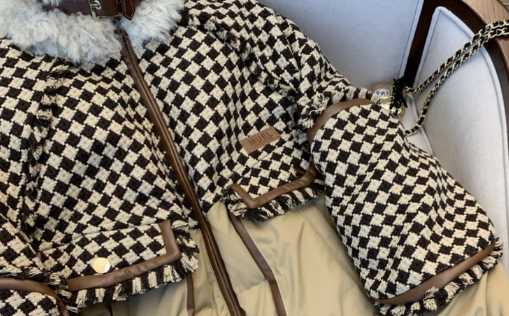 棉服宽松好看还是合身好看