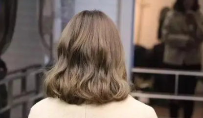 细软发质烫发可以维持多久