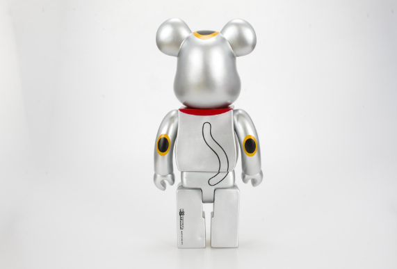 暴力熊和kaws是一个吗