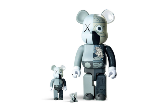 暴力熊和kaws哪个好