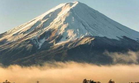 沉睡300年的富士山岩浆正在活动真的假的