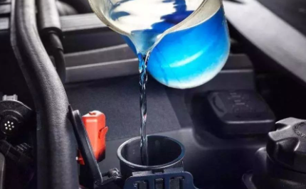防冻液是不是水箱水