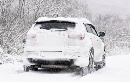 雪天车辆要不要打开防侧滑