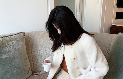 羊剪绒皮毛一体的衣服怎么清洗