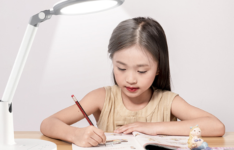 台灯用几瓦的灯泡合适