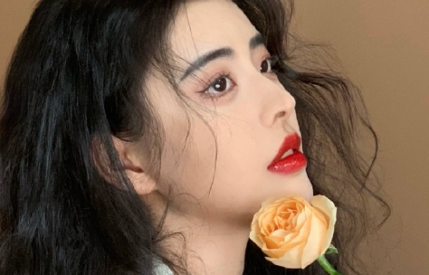 送女朋友礼物不喜欢叫我退了说太贵