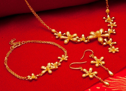 结婚三金算在彩礼里面吗