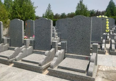 2022年清明立碑还是三周年立碑