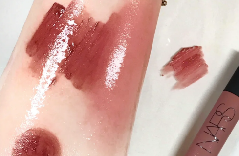 NARS空气唇霜684什么颜色