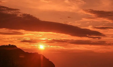 成都5月份6点天亮了吗