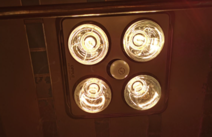 浴霸灯泡可以开多久