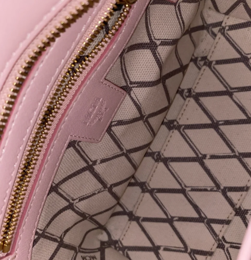 mcm菜篮子包内衬什么样子