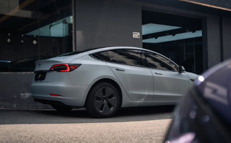 特斯拉200万的车也有问题吗