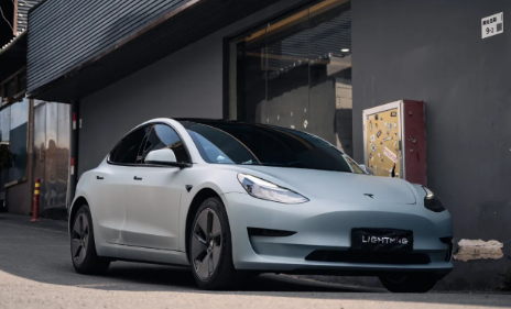 特斯拉200万的车也有问题吗