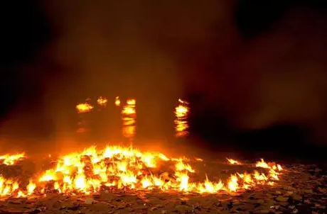 2022清明节上海小区楼下可以烧纸钱吗