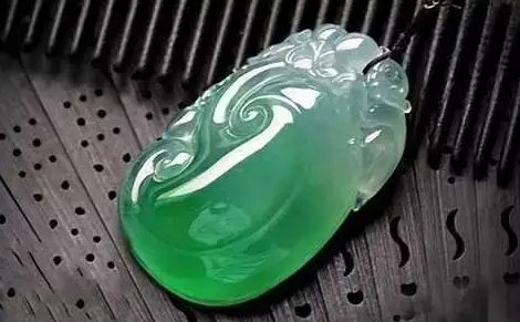 直播翡翠砍价特别便宜是真的吗