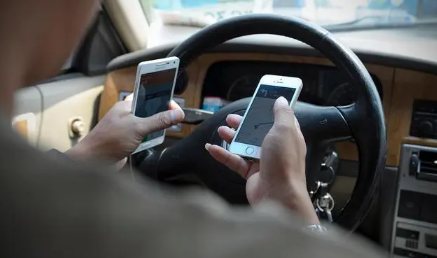 今日头条极速版安卓和iOS一样吗