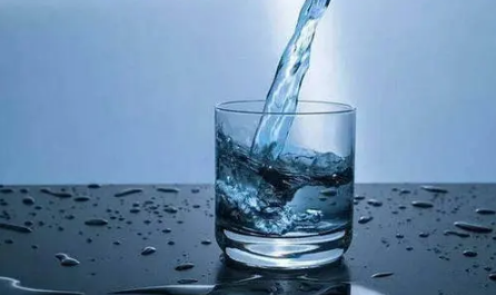 人喝酸性水好还是碱性水好