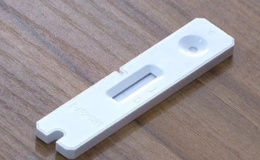 新冠自测盒可以捅喉咙吗