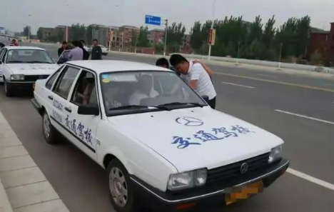 4月1号是不是科一和科四不用考了