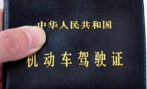 学车一般几个月拿驾照是天天练吗