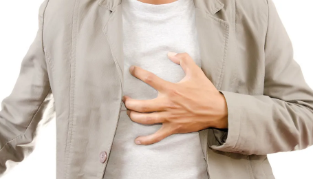 早上醒来心慌心悸压抑正常吗