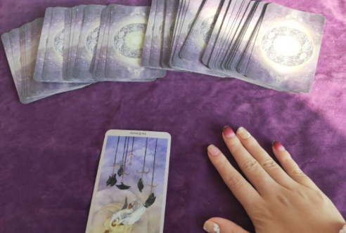 花影塔罗牌有逆位吗