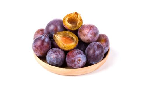 吃西梅可以喝热水吗