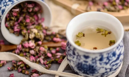 桃花茶用开水泡还是温水泡