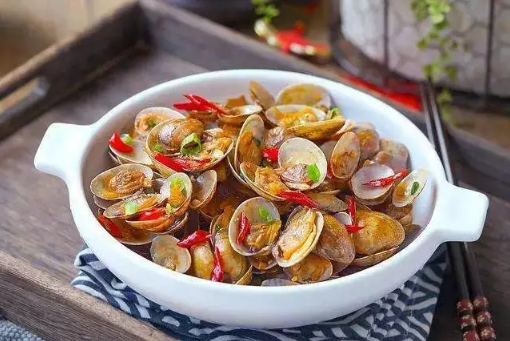 花甲里面白色的是什么东西