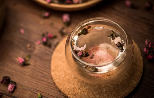 桃花茶和荷叶茶一起喝的功效与作用