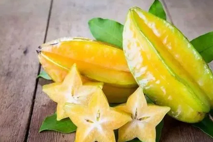 杨桃吃着涩正常吗