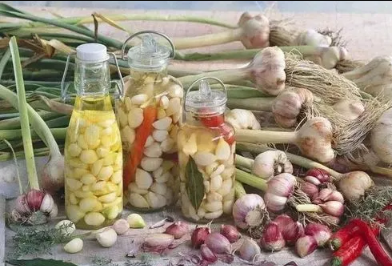 大蒜泡白酒有什么功能