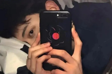 男人心里有你却不肯复合心理