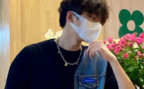 老公联系前任我应该怎么处理