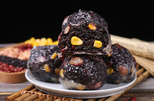 粗粮粘豆包是减脂餐吗