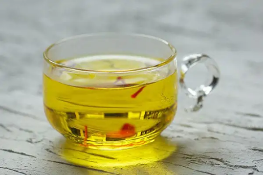 藏红花泡水喝的正确方法和时间