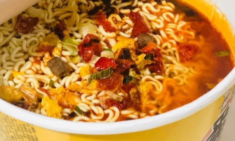 吃了10天泡面瘦了12斤真的假的