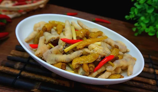 泡椒凤爪的汤汁能重复用吗