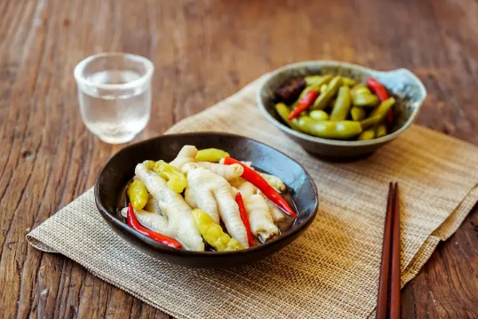 泡椒凤爪开封了隔夜可以吃吗