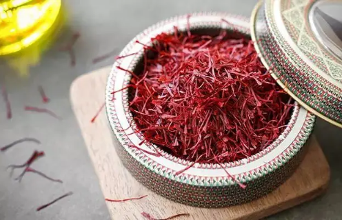 藏红花女人喝了有什么好处和坏处