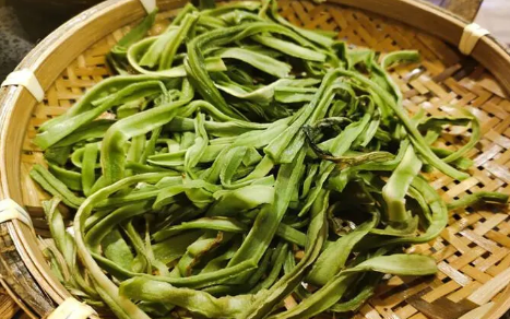 贡菜是不是莴笋